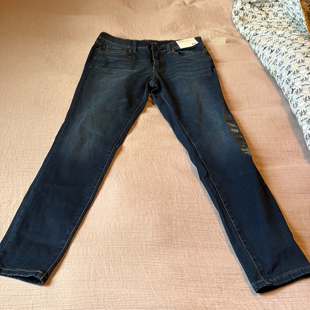 Aero | High Rise Jegging